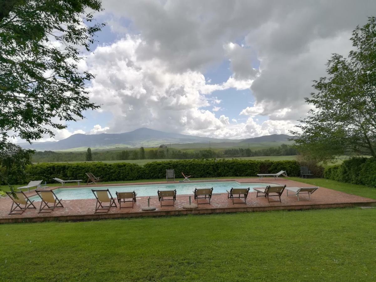 Agriturismo Piandimaggio Пиенца Экстерьер фото