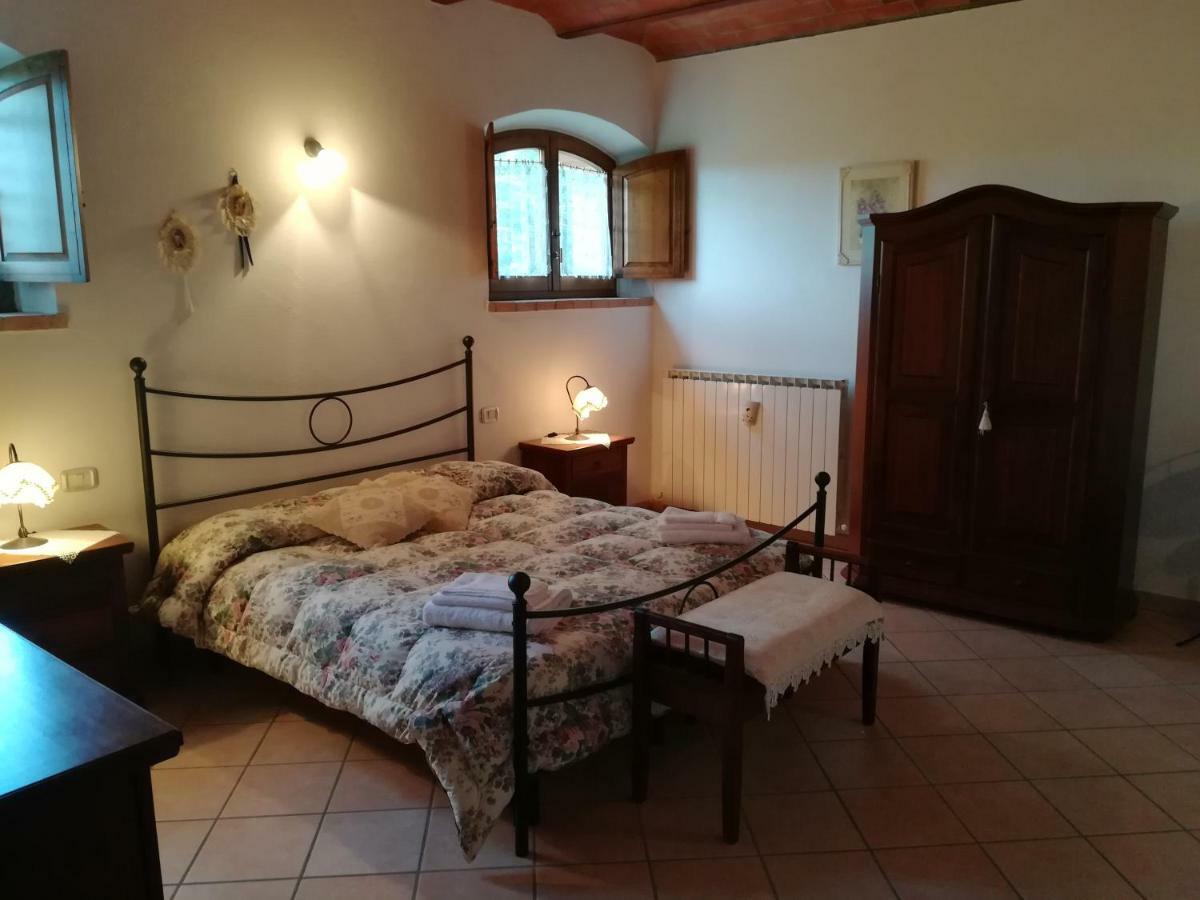 Agriturismo Piandimaggio Пиенца Экстерьер фото