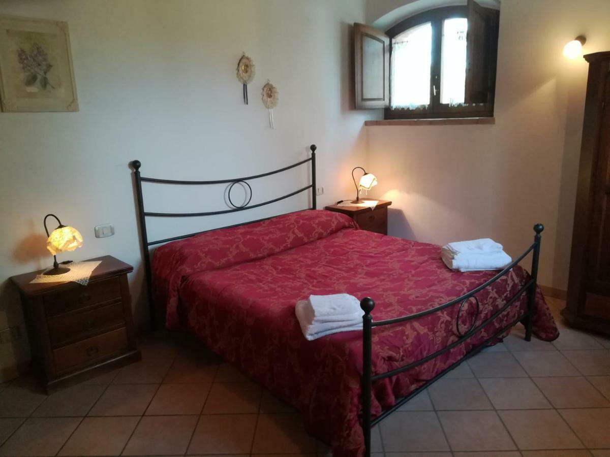 Agriturismo Piandimaggio Пиенца Экстерьер фото