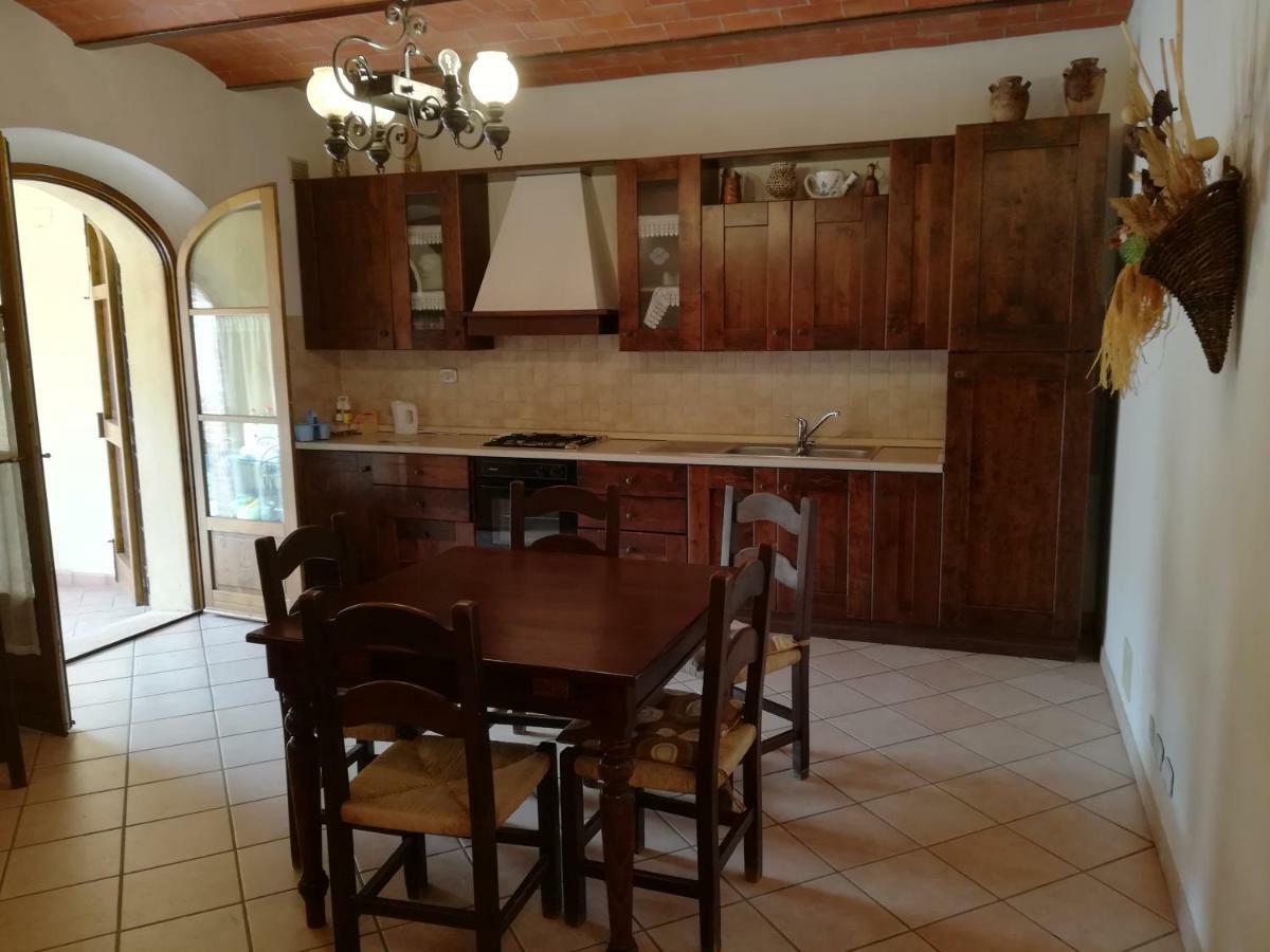 Agriturismo Piandimaggio Пиенца Экстерьер фото